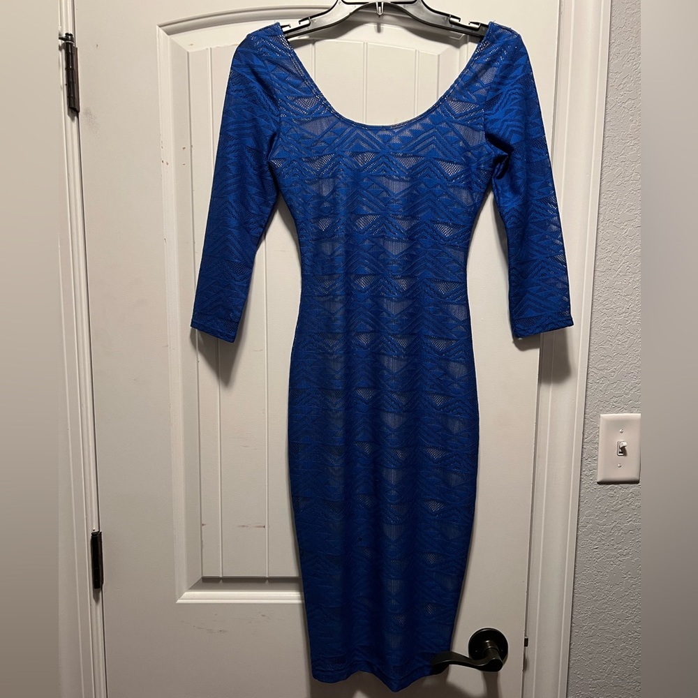 Blue lace dress. SIZE Junior XS.